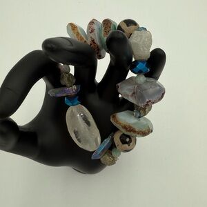 Elegant Multi-Stone and Lucite Beaded Chunky Stretch Bracelet